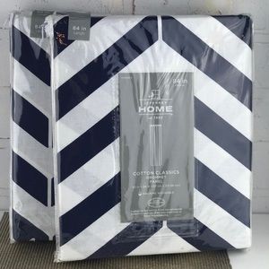 Nwt- 2 ) -Chevron pattern Curtins 50x84 each Navy/White